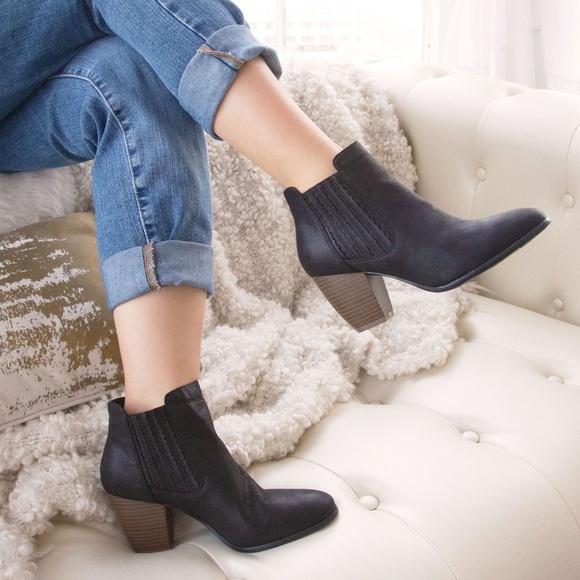 Qupid Shoes - Last Pair Sale! New Distressed Bootie Size 8